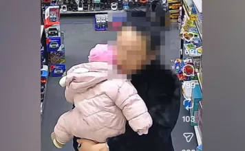 Супружеская пара с 4-месячным ребенком ходила по магазинам и тайно уносила вещи — их задержали