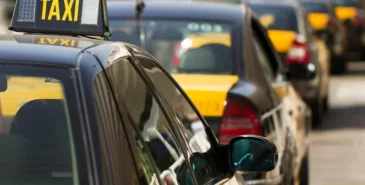 Водителей такси призвали получить лицензии: с 1 февраля начнутся рейды Главная