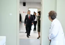 Президент Садыр Жапаров открыл здание Военно-медицинской службы ГКНБ