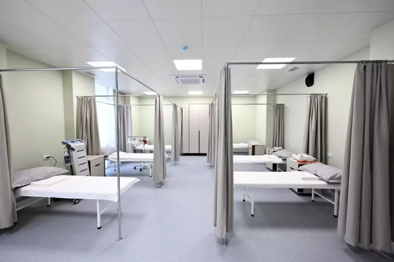 624540979 2584. Max 2560x1440. Format webp. Jpegquality 90 президент садыр жапаров открыл здание военно-медицинской службы гкнб