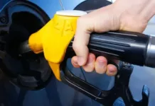 Цены на топливо в Кыргызстане снизились на 1-1,5 сома