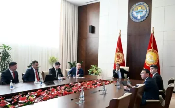 Садыру Жапарову презентовали возможности новой системы ГНС «Салык Кузот»