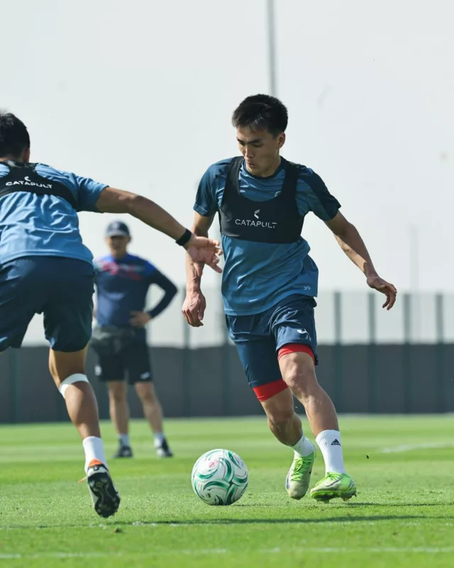 Photo 2026 01 07 22 25 19 ташиев в джидде проверил, как тренируется олимпийская сборная кыргызстана перед важнейшим матчем против вьетнама на кубке азии 