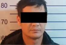 В Сузакском районе муж зарезал жену