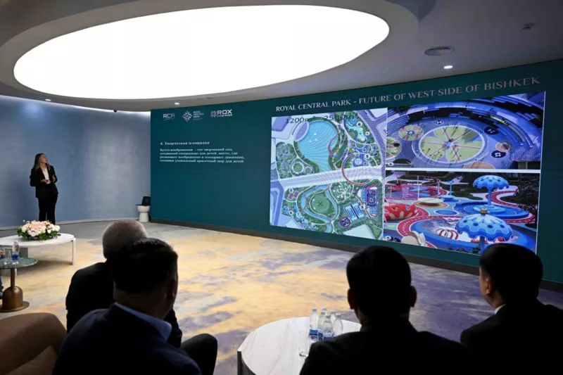 Photo 2026 01 15 13 25 07 глава кабмина побывал на месте строительства royal central park в бишкеке