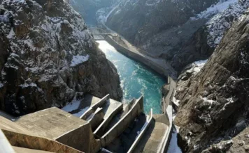 Воды в Токтогульском водохранилище стало меньше. Об этом сообщили в Министерстве энергетики