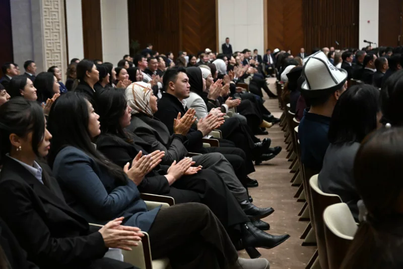 Photo 2026 01 21 17 41 47 садыр жапаров поручил решить проблемы легкой промышленности