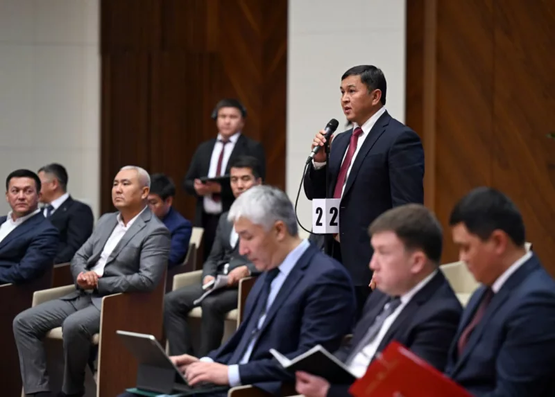 Photo 2026 01 23 18 03 35 2 садыр жапаров встретился с владельцами и руководителями стройкомпаний