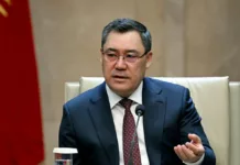 Садыр Жапаров встретился с владельцами и руководителями стройкомпаний