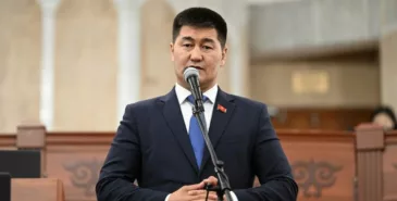 Бывший депутат ЖК Шайлообек Атазов вышел из заключения Главная