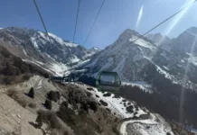 В парке «Ала-Арча» состоялось открытие канатной дороги с участием президента