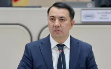 Новый спикер Жогорку Кенеша Марлен Маматалиев рассказал депутатам какие реформы ждут парламент