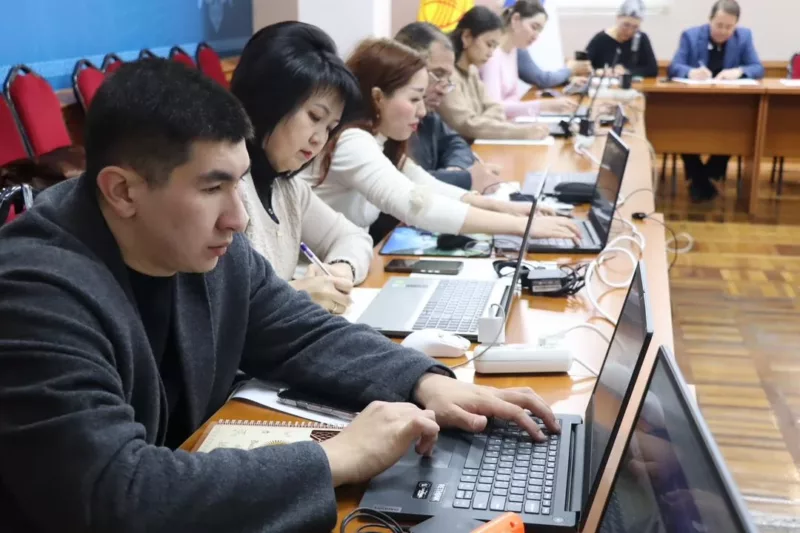 18506e9e 1d40. Max 2560x1440. Format webp. Jpegquality 90 в бишкеке медицинских специалистов обучили работе с ии