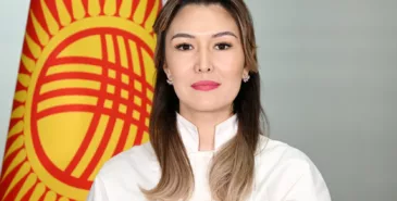 Минура Абдыкалыкова назначена пресс-секретарем спикера Жогорку Кенеша Главная