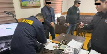 Многоэтажки строили без парковок: ГКНБ задержал должностных лиц архитектуры города Ош Главная