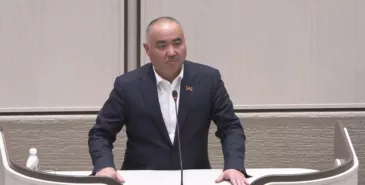 Спикер Жогорку Кенеша Нурланбек Тургунбек уулу объявил о своей отставке Главная