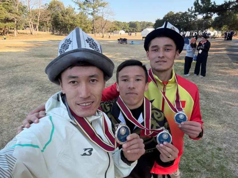 3937912. Cd0bb5bf33dafd1030b560f5c50b58ff 1 сборная кыргызстана завоевала серебро чемпионата азии по кроссу в японии