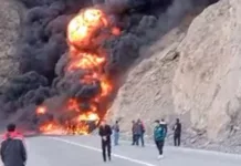 На трассе Бишкек — Ош сгорел бензовоз