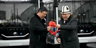 Бишкек мэриясына 95 жаңы автобус жана 42 атайын техника берилди Главная