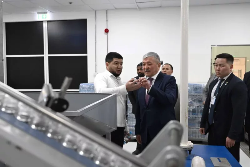 51952420228040 kt2nrcb. Max 2560x1440. Format webp. Jpegquality 90 адылбек касымалиев посетил завод воды «epos» в оаэ, который открыли кыргызстанцы