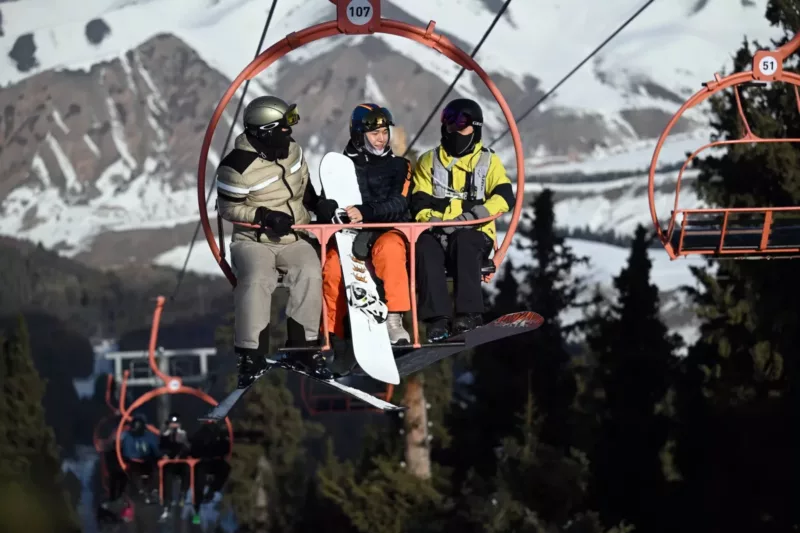 52041680042272 khan6fq. Max 2560x1440. Format webp. Jpegquality 90 садыр жапаров показал чанпэну чжао зимний туризм иссык-куля