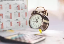 В Кыргызстане 23 февраля – рабочий день, на 8 марта и Нооруз переноса выходных не будет