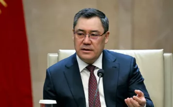 Садыр Жапаров запретил госслужащим заниматься политическими интригами