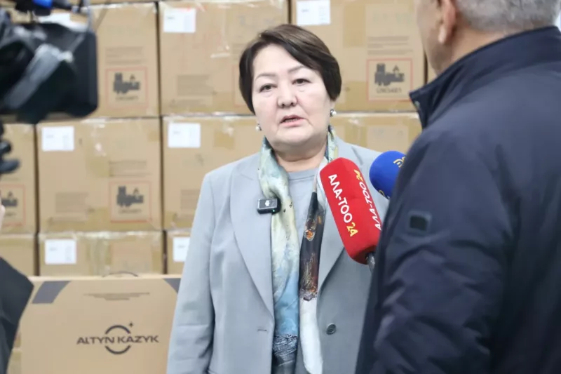 625980243 1343. Max 2560x1440. Format webp. Jpegquality 90 более 20 тысяч ноутбуков вручили учителям начальных классов