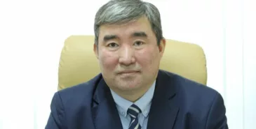 Эрмек Омуралиев назначен послом Кыргызстана в Италии Главная