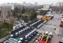 Глава кабмина передал МЧС 116 единиц техники