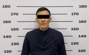 В Бишкеке задержан налоговик за выдачу поддельных патентов