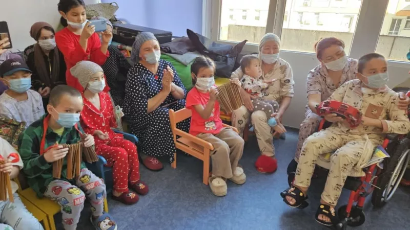 Whatsapp image b5dpi4g. Max 2560x1440. Format webp. Jpegquality 90 детям детской онкологии устроили праздник в честь масленицы