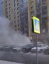 Так выглядит прорыв тепловой трубы на улице 7 Апреля в Бишкеке