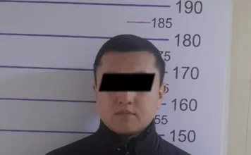 В Бишкек мужчина обманным путем завладел 10 электромобилями и скрылся