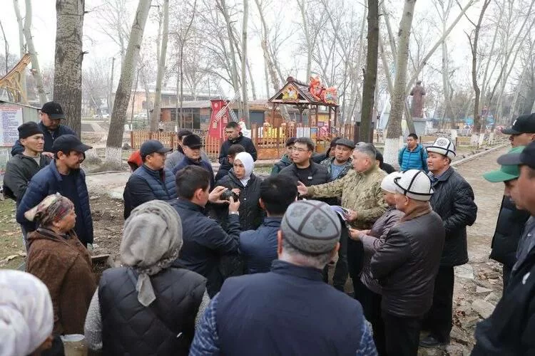 Photo 2026 02 23 09 26 35 в парке оша снесли торговые павильоны: владельцы пожаловались жанару акаеву