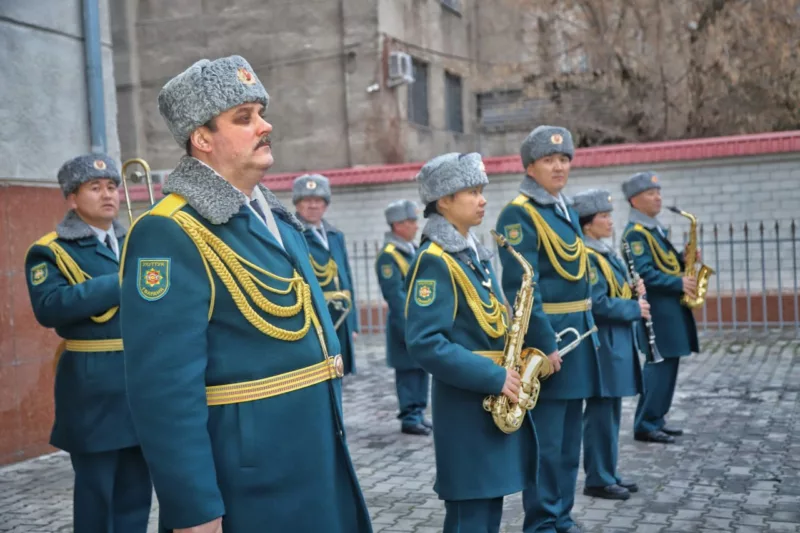 Photo 2026 02 23 12 17 01 1 в минобороны кыргызстана состоялся митинг, посвященный дню защитника отечества