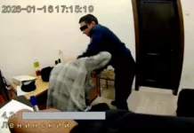 В Бишкеке милиционер жестоко избил обвиняемого в мелком хулиганстве