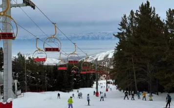 Жители Каракола просят власти придать городу особый туристический статус