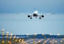 В Кыргызстане аэропорты приобрели три самолета на 2 млрд 385 сомов за счет собственных средств