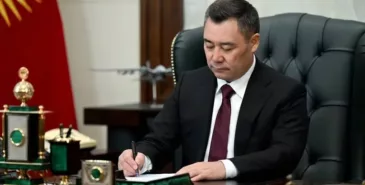 Садыр Жапаров назначил главу ГКНБ и трех министров Главная