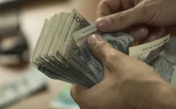 С 1 апреля зарплаты работников культуры вырастут почти вдвое – Минфин