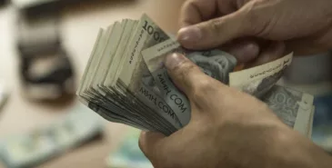 С 1 апреля зарплаты работников культуры вырастут почти вдвое – Минфин Главная