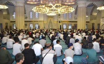 Муфтият сообщил программу праздничного намаза на Орозо айт