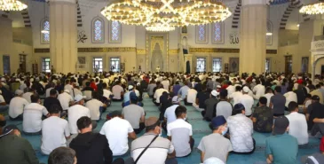 Муфтият сообщил программу праздничного намаза на Орозо айт Главная