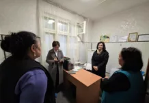 В детсаду Бишкека плату за питание принимали воспитатели на личный счет