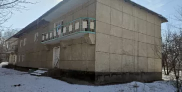 Государству возвращены гостиница «Керме-Тоо» и прилегающий к ней участок Главная