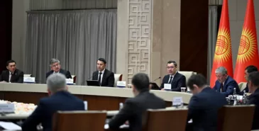 Президент Садыр Жапаров собрал Совет безопасности Главная