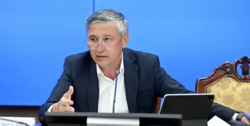 Полномочия депутата Нурланбека Азыгалиева досрочно прекращены Главная