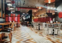 Массовое отравление произошло в Бишкеке. В больницу попали 11 человек, еще двоих отпустили домой после осмотра