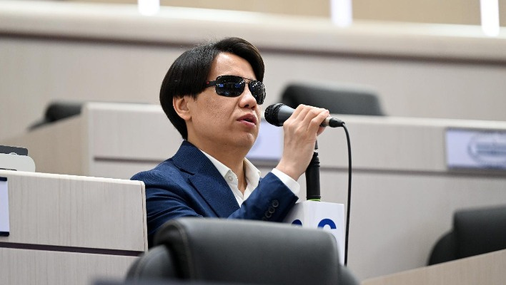 Депутат предлагает поднять выплату «балага суйунчу» до 10 тысяч сомов